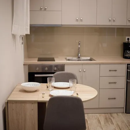 Old Town Hideaway Apartment